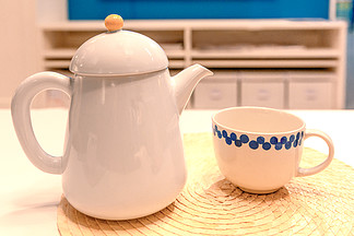 現代簡約白茶壺茶杯可商用素材