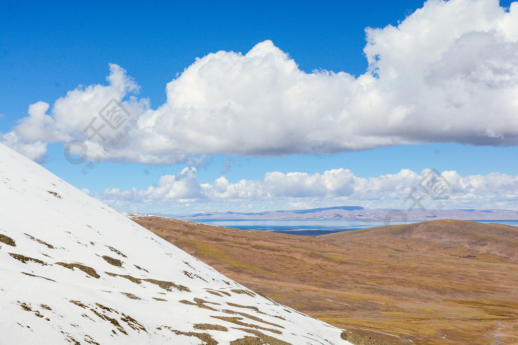 风景摄影蓝天白云雪山