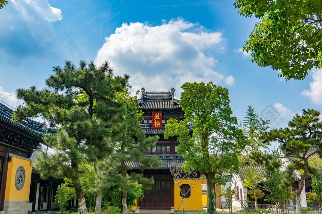 泰州凤城河南山律寺文峰塔