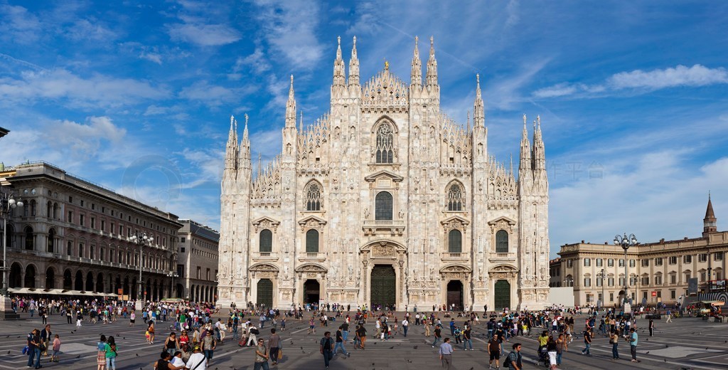 意大利米兰大教堂(Duomo & Piazza del Duomo)