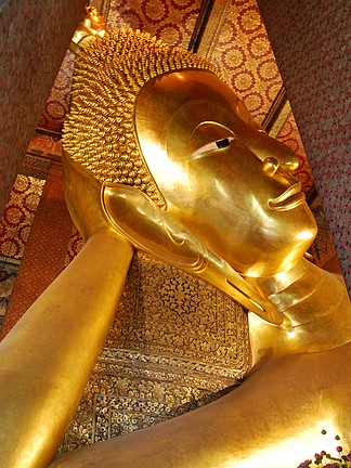 曼谷 泰国 wat pho 或 wat po 佛教寺庙建筑群在曼谷 i>金/i i>身