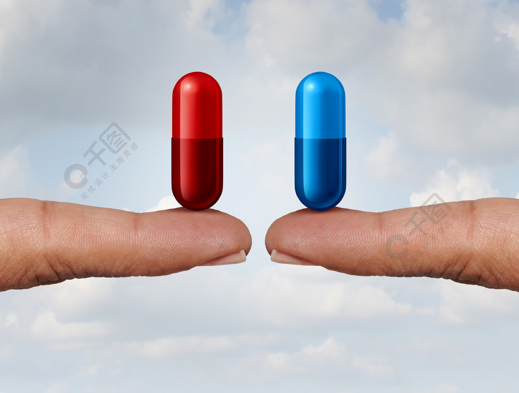 作为拿着疗程胶囊的手指的红色和蓝色药片选择作为选择的标志在真相和