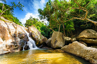 華欣法援署的瀑布。蘇梅島泰國