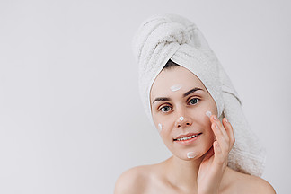 如何化妆才能保护皮肤健康_瘦脸针多久才能化妆_怎么样化妆才能化出大眼睛