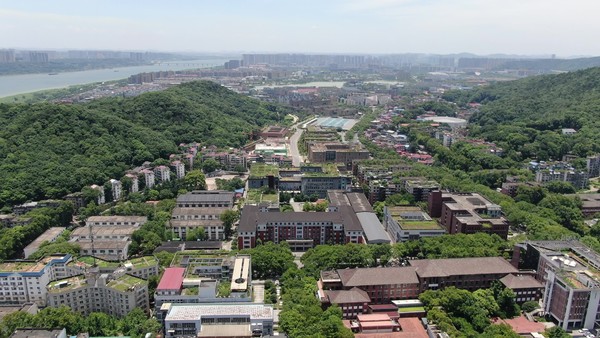 湖南大学1300亩新校区图片