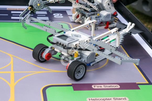 ƤĻڿ 2017  10  7 գ˿γ̡кŮͱ̴ Lego Mindstorms EV3 STEM 