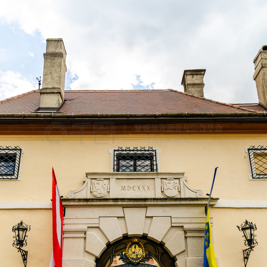 Durnstein, Wachau/Austria 11.04.2014: 紺ڰµߺӹȵ Durnstein ־ۡοСխĽֵߡ紺µߺɽȶŶ˹̹־