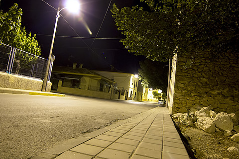 夜晚的鄉村街道