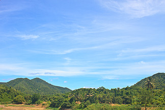 青山藍天白雲背景161769藍天白雲綠水青山1761833藍天白雲青山綠水