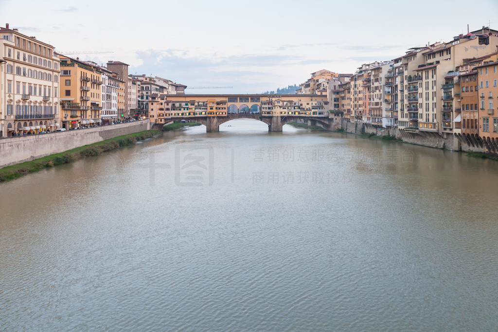 ǰ  ƻʱڷ Ponte Vecchio () İŵ