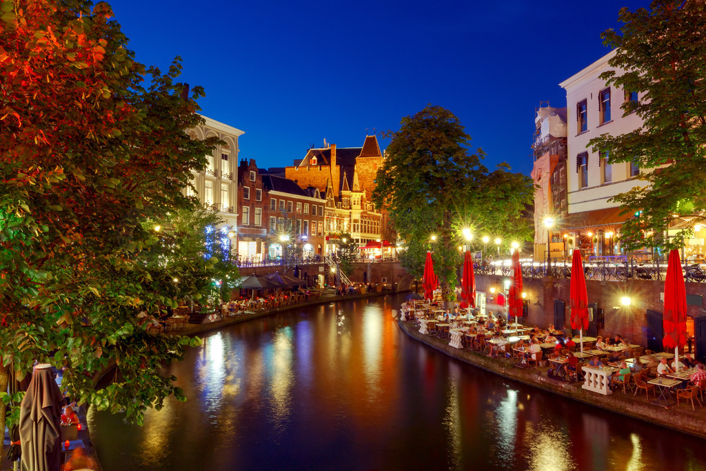 Oudegracht ˺ʱҹڵ֧