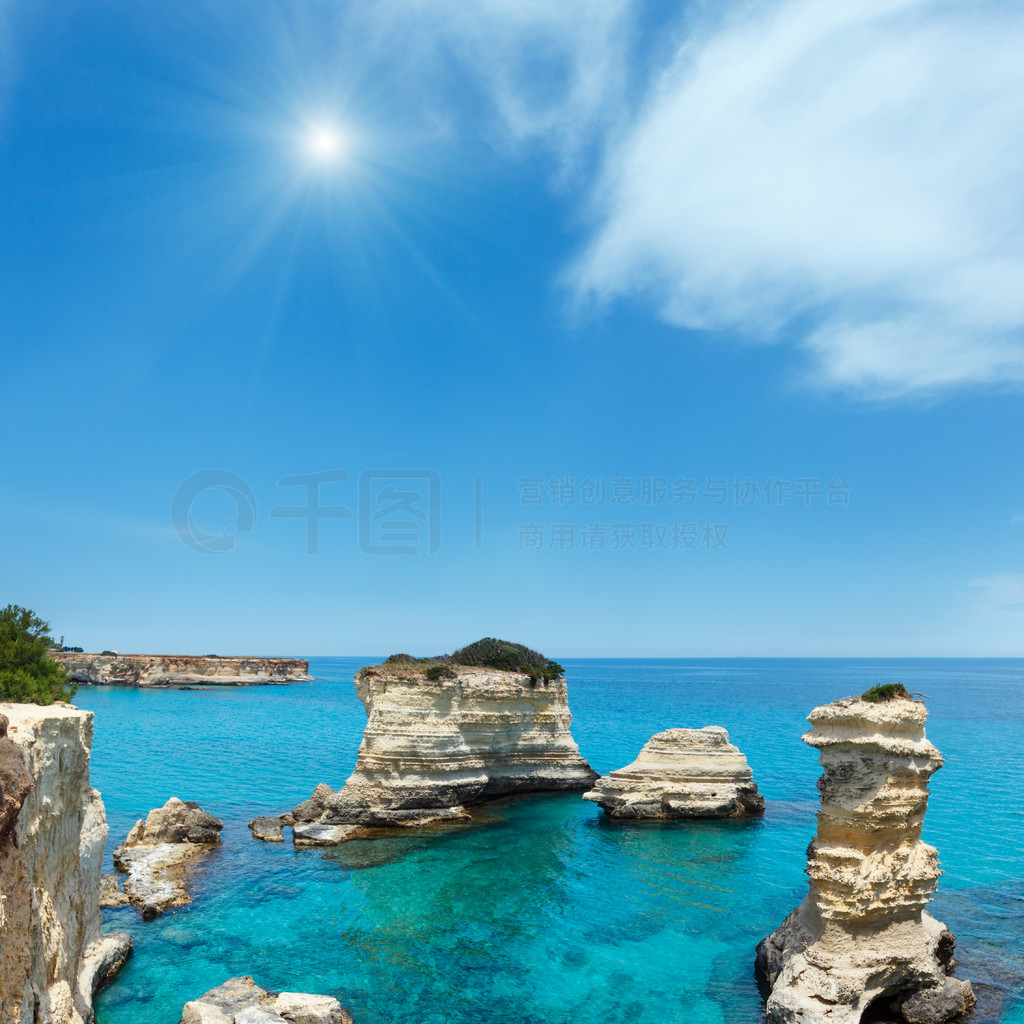 к Torre Sant Andrea 羰续⺣ºջ (faraglioni)ǹͼ..  Torre Sant Andrea ĵ Fa