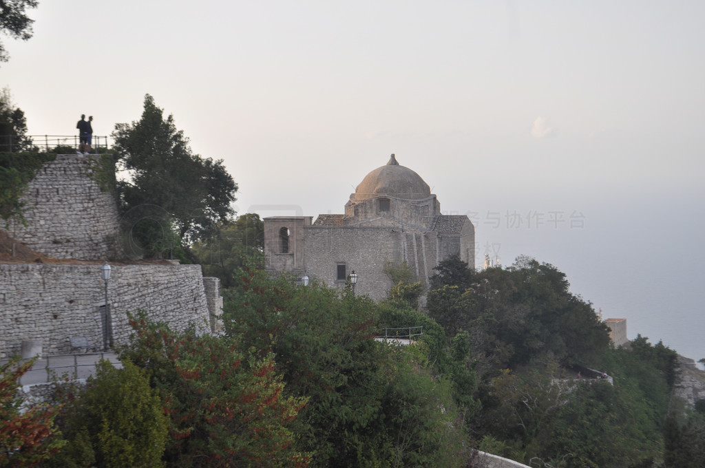 еCastello di Venere Castello di VenereΪά˹Ǳλ