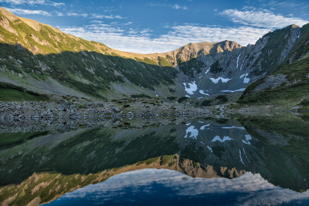 堪察加的性質錦的風景和壯麗景色堪察加的性質堪察加半島的風景和壯麗