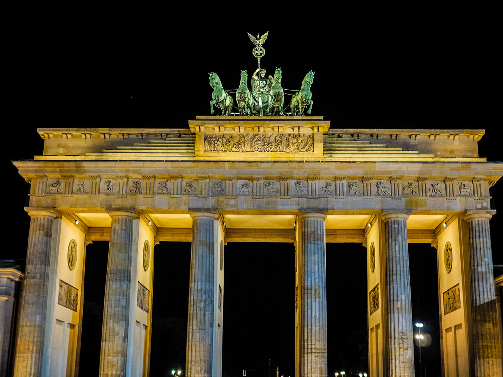  HDR еĲǱš߶̬Χ HDR Brandenburger Tor Ϊ¹ҹ䲪Ǳ