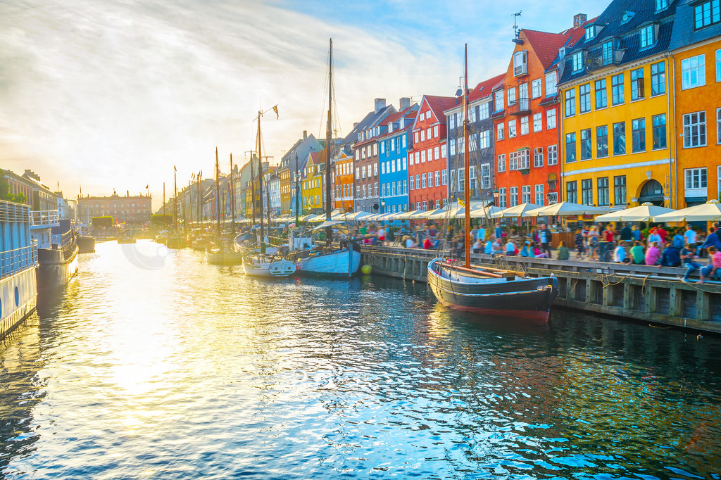 Nyhavn ľɫʱֵ̰ϵĴֻڵ籾Ĳ͹ɢ