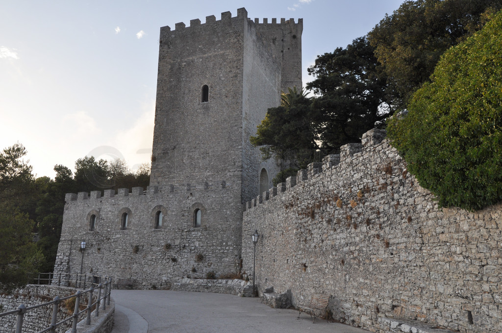 еCastello di Venere Castello di VenereΪά˹Ǳλ