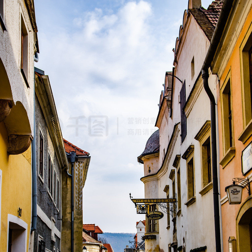 Durnstein, Wachau Austria 01.03.2014: 紺ڰµߺӹȵ Durnstein ֲ鿴οСխĽֵϡ紺Ķ˹̹µߺӹĿĵ