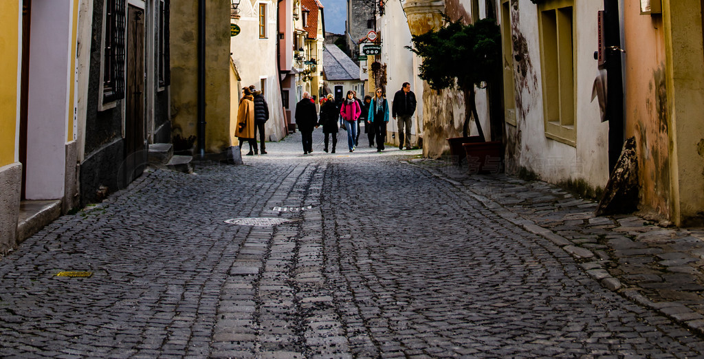 Durnstein, Wachau Austria 01.03.2014: 紺ڰµߺӹȵ Durnstein ֲ鿴οСխĽֵϡ紺Ķ˹̹µߺӹĿĵ