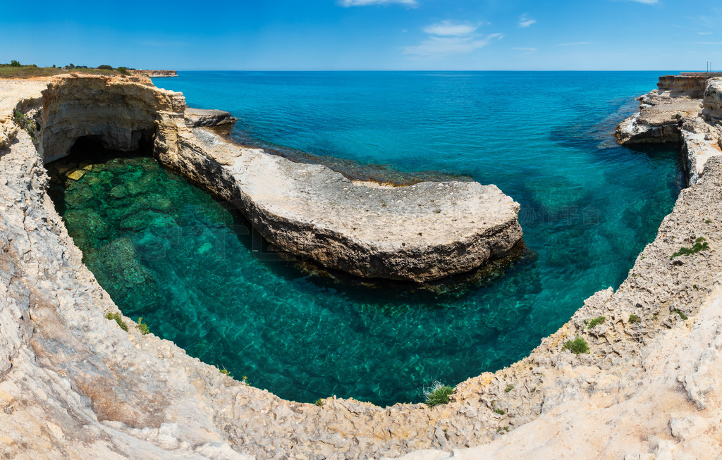 羰续ĺɫʯͱڡѨС Grotta del CanaleSant’AndreaSalento ǵǺǴ