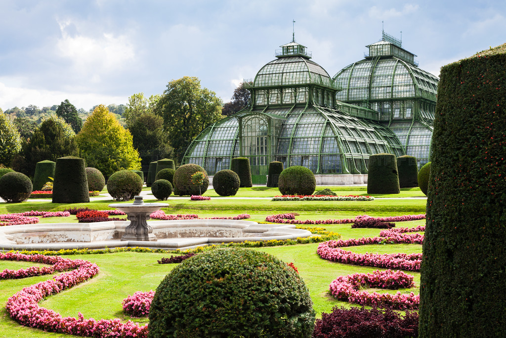 ǰάҲ-Palmenhaus չݣ Schloss Schonbrunn ԰еĴңάҲɣµ