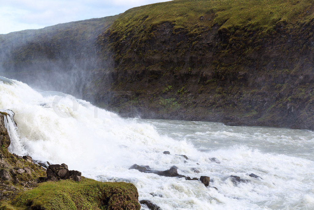 ǰ  ＾ϿȱԵ Gullfoss ٲ