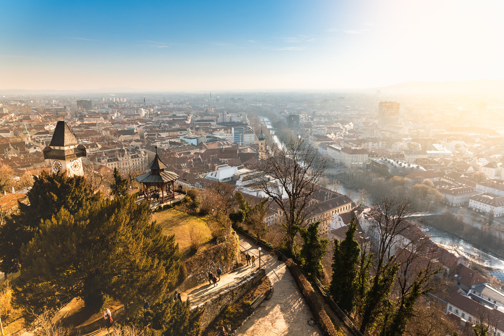 ġʩ/µ  20.01.2019 Schlossberg ɽݶ¶Ӻġ¥͸еĶ졣Ŀĵ.. ӳǱɽ SchlossbergĿĵؿ