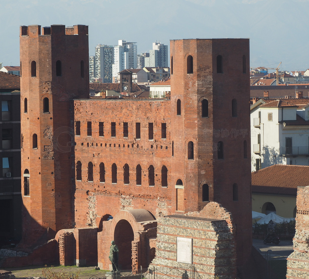 Porta Palatina (Palatine Gate) ڶ飬 Porta Palatinaţ