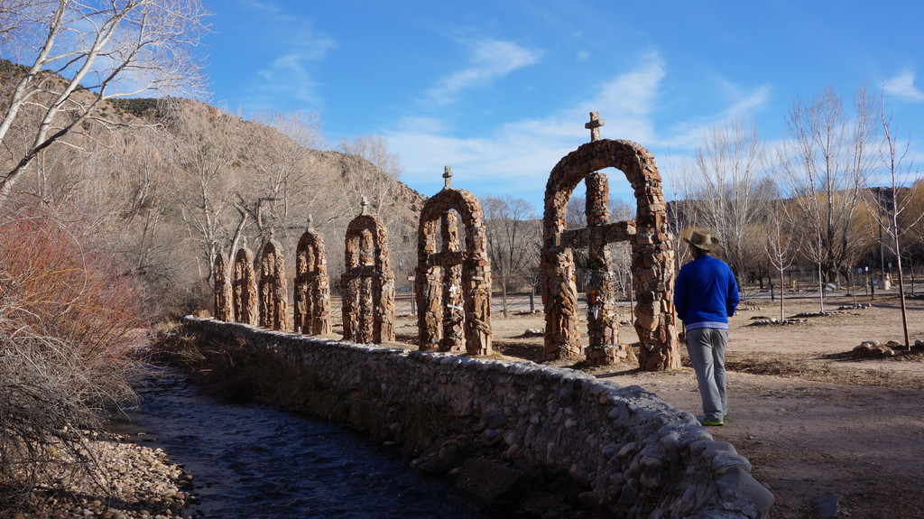 ˵īݱ El Santuario de Chimayo Сܹʥ