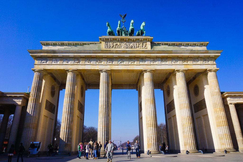 -3  18 գ 2015  3  18 ڵ¹ֵĲǱ (Brandenburger Tor)