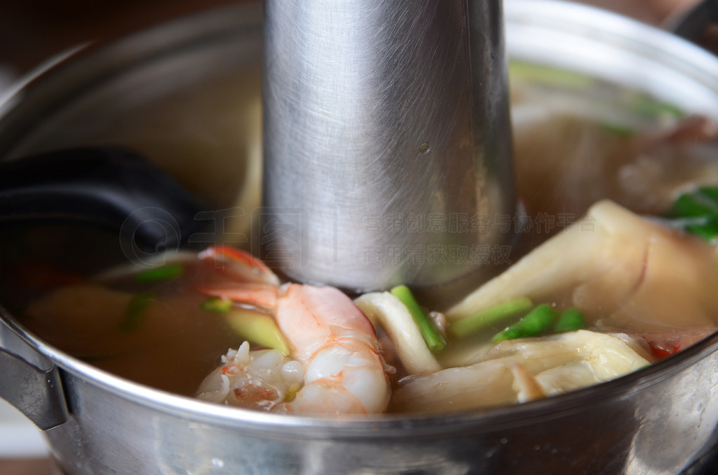 Ϻ̩ʳ Tom Yum Kung