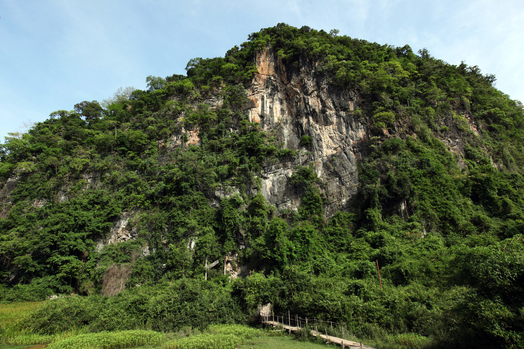 θɵв Tha Khaek и Tham Pa Fa Χľۡ LAO KHAMMUAN 