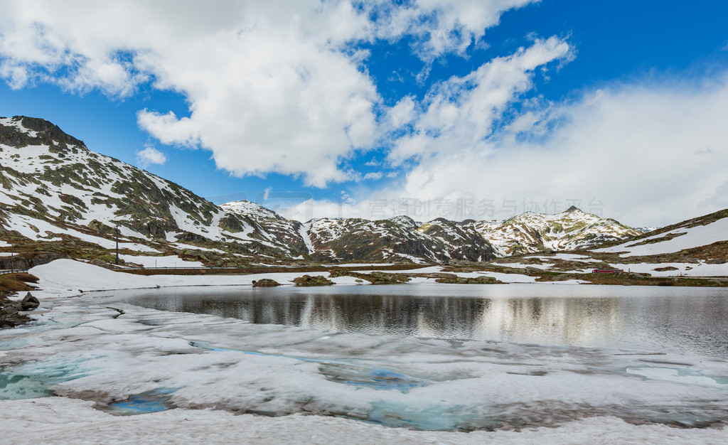 İ˹ɽ Lago della Piazza (ʿ, Passo del San Gottardo)