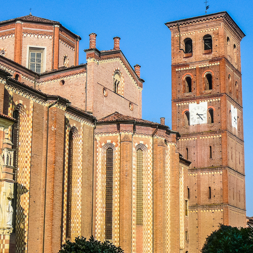 ˹ٵ HDR ˹ٴá˹ٵĸ߶̬Χ (HDR) Duomo di Asti 