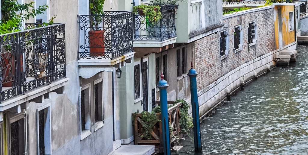 HDR ˹˹˹ (Venezia) еĸ߶̬Χ (HDR) ͼ