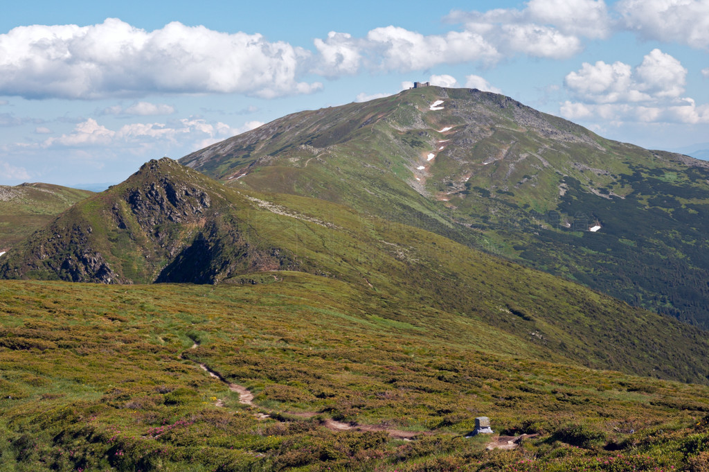 ļɽɽ̨ڿ Chornogora Ridge ַ̨