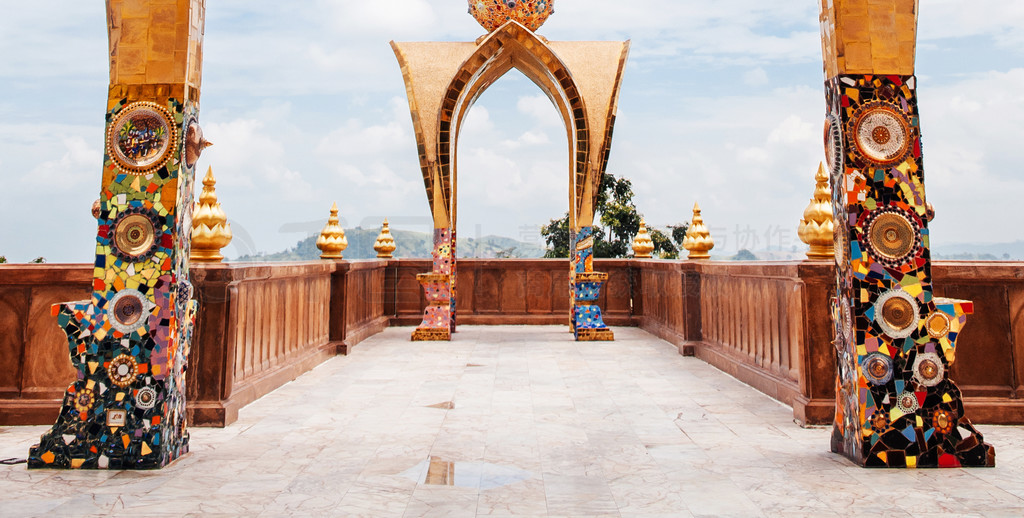 ̩̲븮Ƶ (Wat Phra That Pha Kaew) ͽ