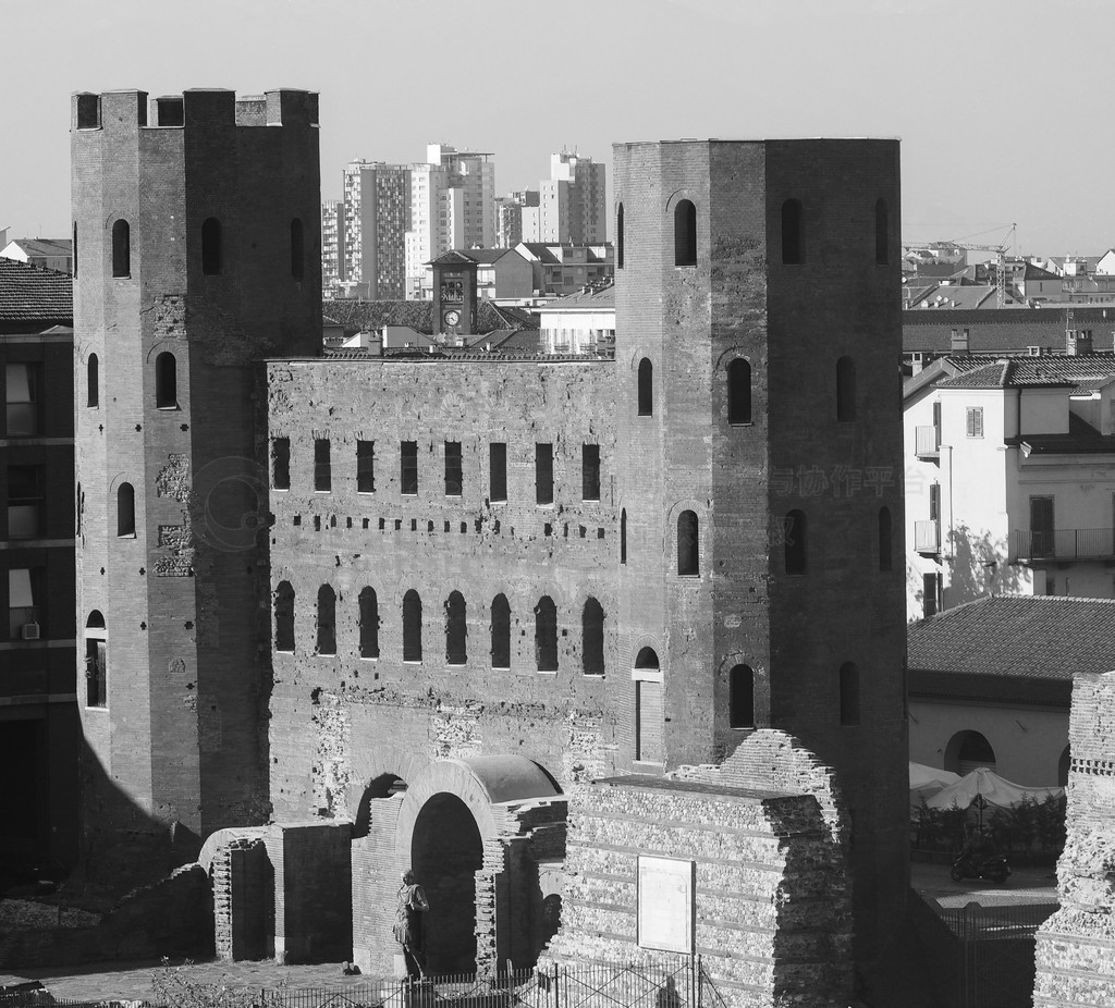 Porta Palatina (Palatine Gate) 飬ڰ䡣 Porta Palatina () ڶĺڰ