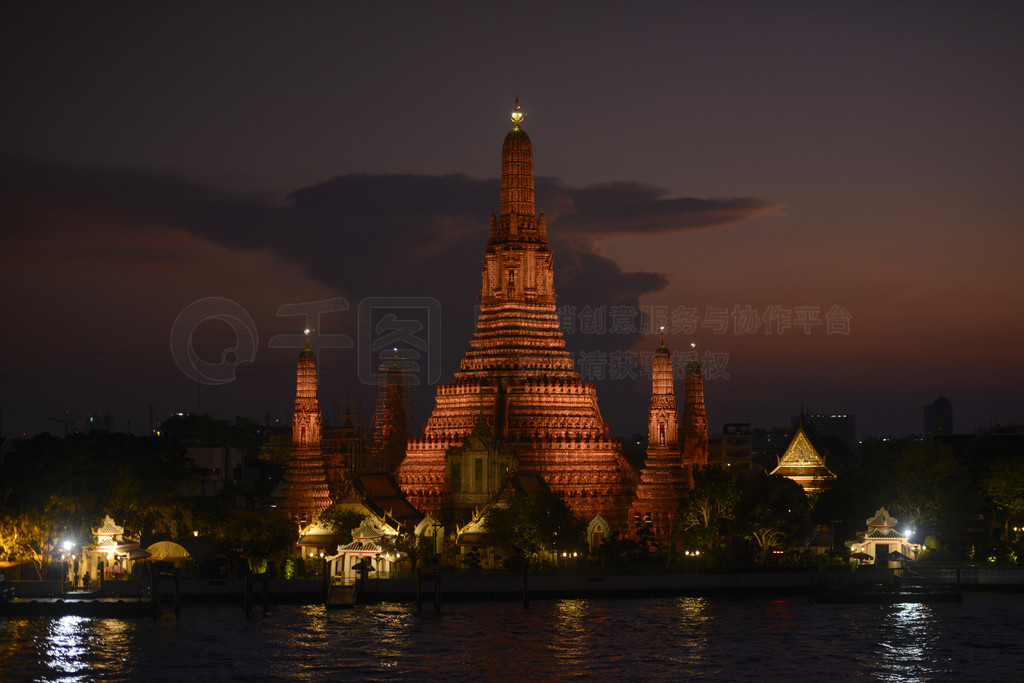 λڶ̩Ϻӵ֣̩ WAT ARUN