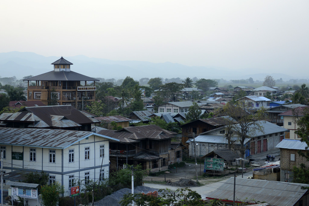 鶫ϲϵ.. ASIA MYANMAR BURMA INLE LAKE NYAUNGSHWE