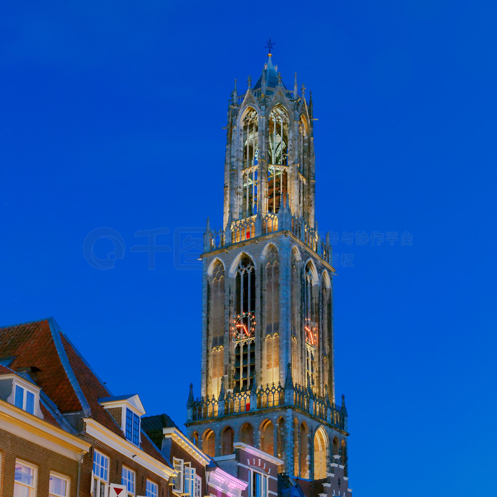 ڵ֧ϵľ.. Quay Vismarkt  Domtoren ҹ¡ڵ֧