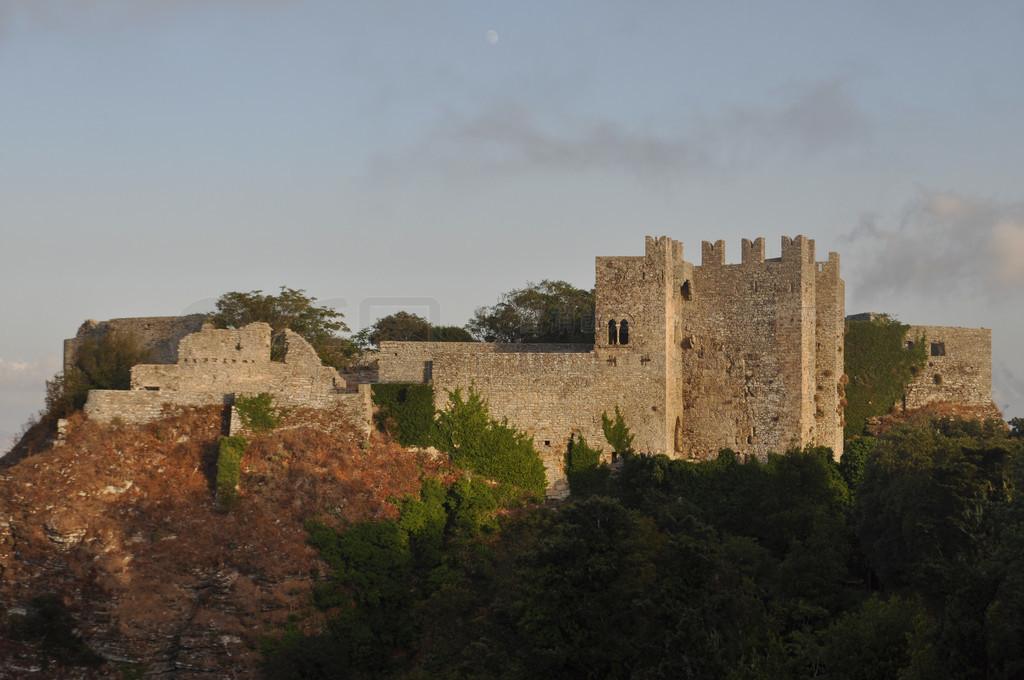 еCastello di Venere Castello di VenereΪά˹Ǳλ