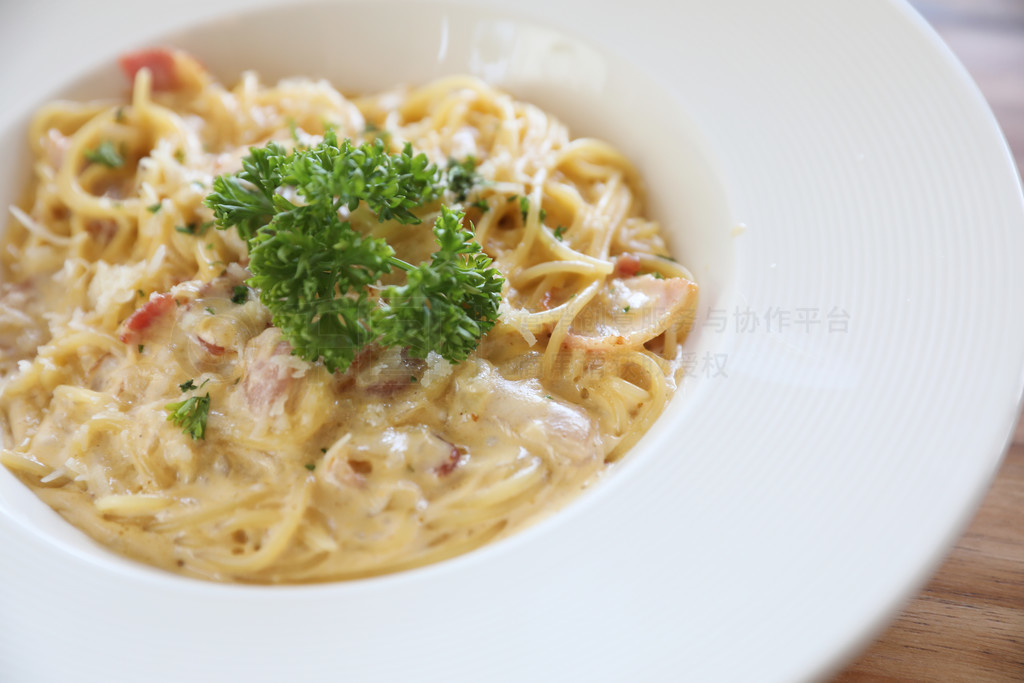 ľϵ׽ (Spaghetti Carbonara) ʹ