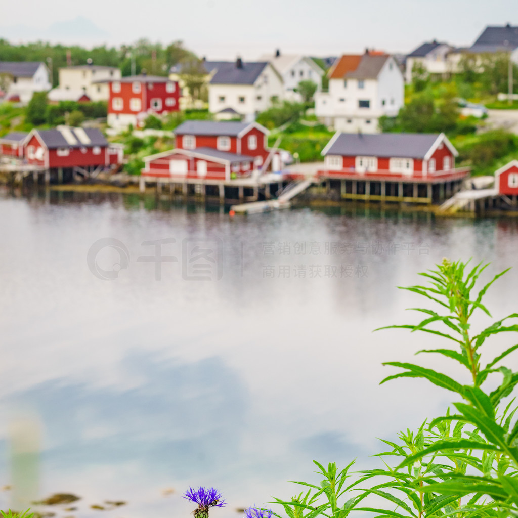 Ͽ庣ۡĻ͵͵Ų壬ӵдͳĺɫ޲Сݣګ޸ȺŲĿĵ.. Ų Reine Lofoten Ų