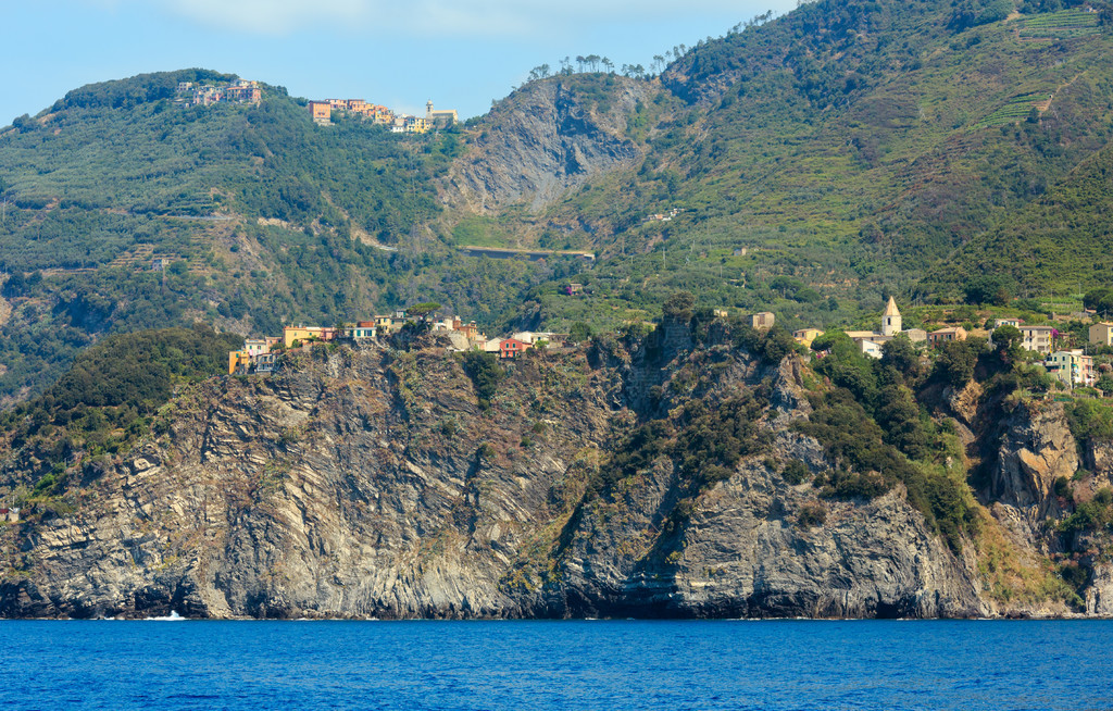  Corniglia ͼҹ԰ׯ֮һǺͶϵ½֮䡣