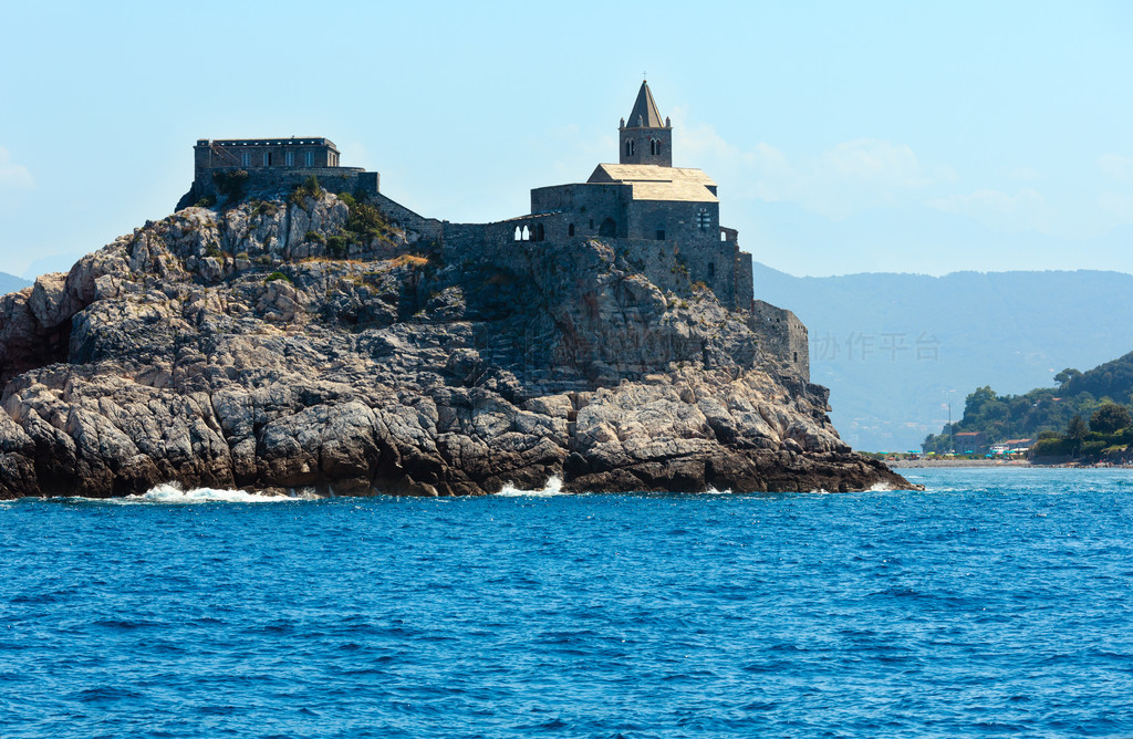 ʥ˵ýãChiesa di San Pietro-  13 ͣλΤ (Portovenere) ޡ˹ (Lazzaro Spallanzani)λ˹