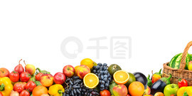 全景照片与各种新鲜水果和蔬菜隔离在白色背景。复制空间。