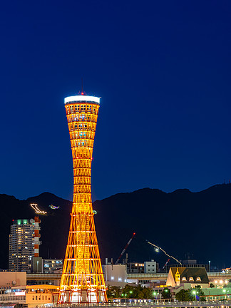 000神戶港冬季溜冰場,神戶塔,神戶天際線000日本神戶兵庫日落黃昏的紅