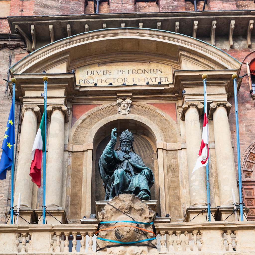 ǰ- d'accursio  (palazzo comunale) װ