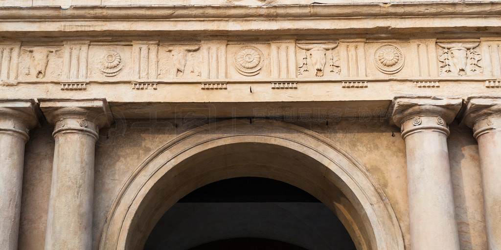 ǰ- d'accursio  (palazzo comunale) װ